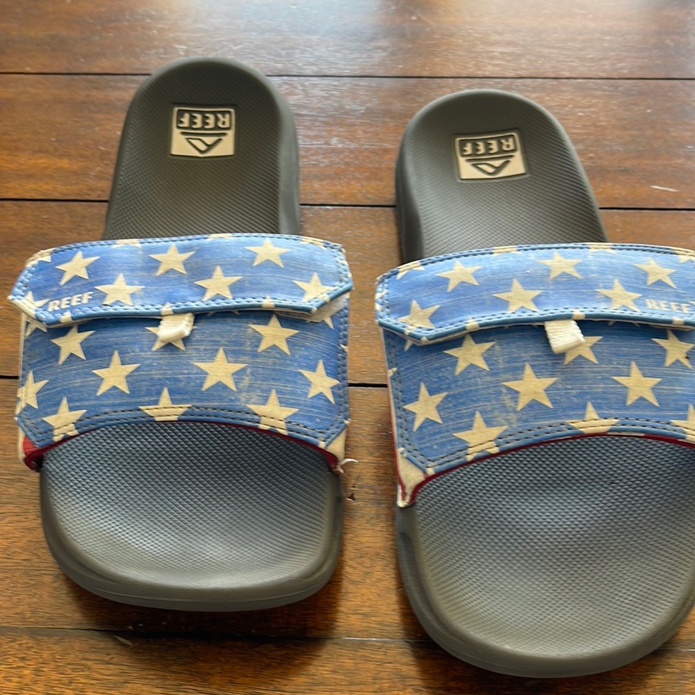 Reef slides size 13